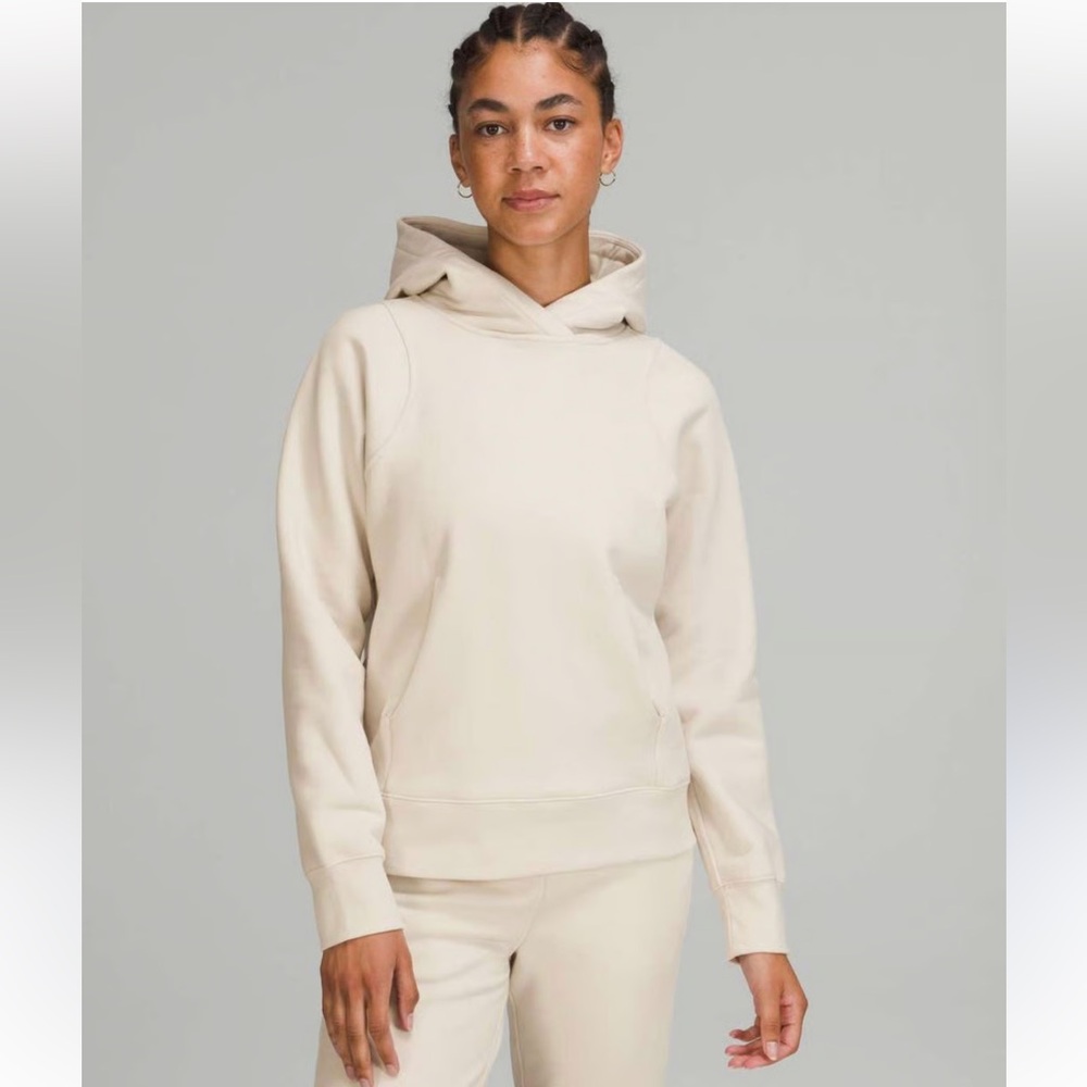 lululemon loungeful hoodie
white opal size 2